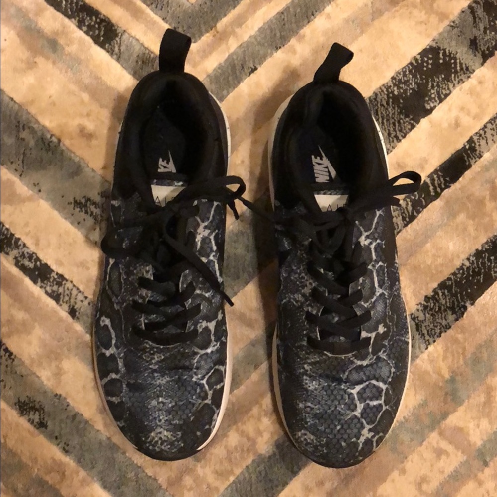 Nike Air Max Siren